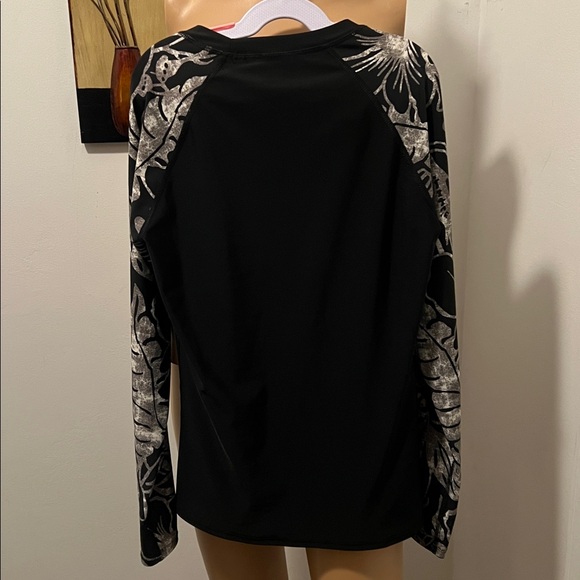 🤙❣️BODY GLOVE RASH GUARD🤙 - Picture 4 of 4